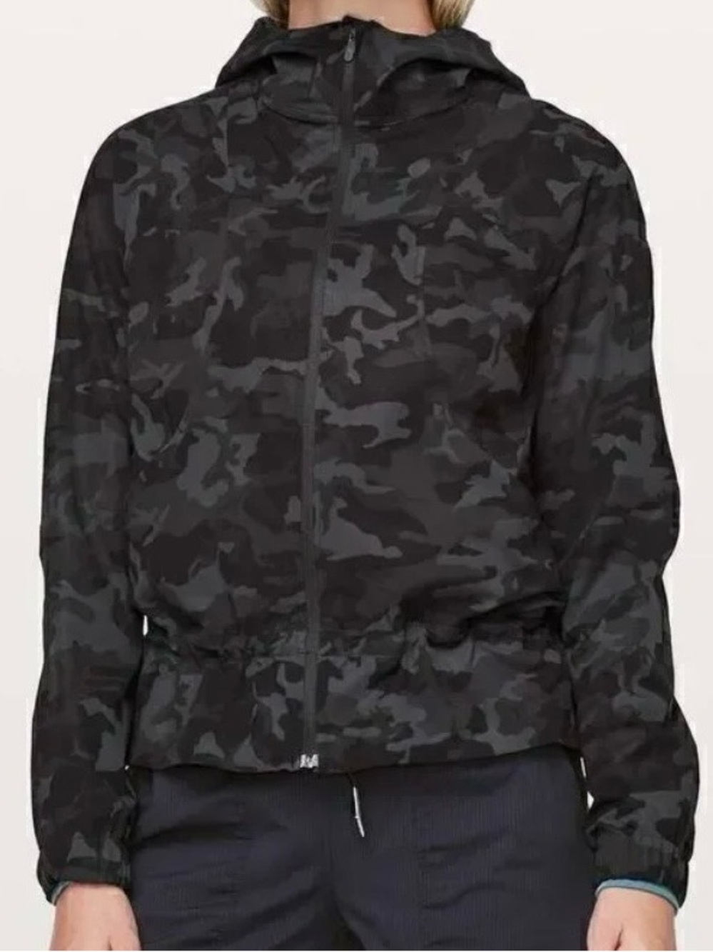 Lululemon Athletica Lululemon Pack It Up Jacket - Incognito Camo